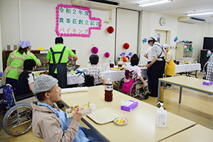 創立記念バイキング