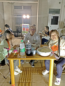 >第一貴峯館の利用者がＢＢＱを楽しみました♪