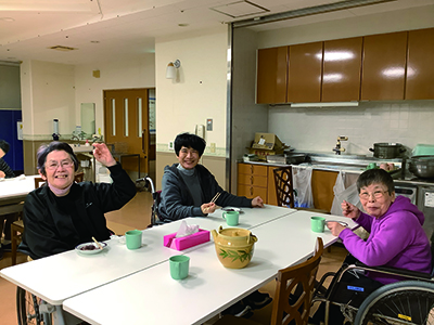 年末の餅つき大会を行いました。